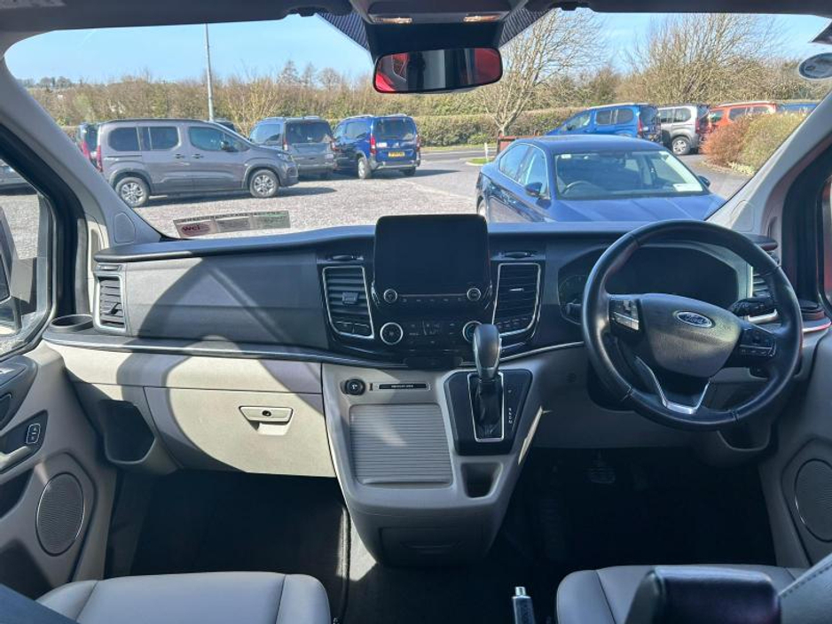2022 Ford Tourneo Custom - image 16