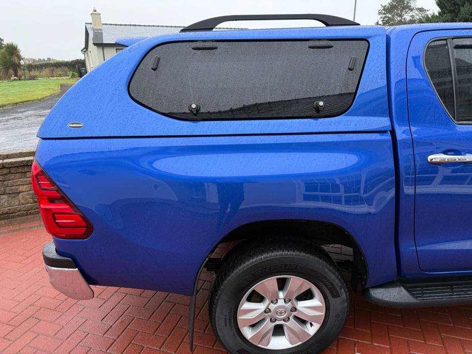 2020 Toyota Hilux - image 25