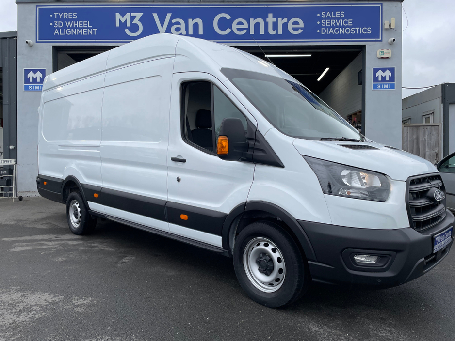 2025 Ford Transit - image 7