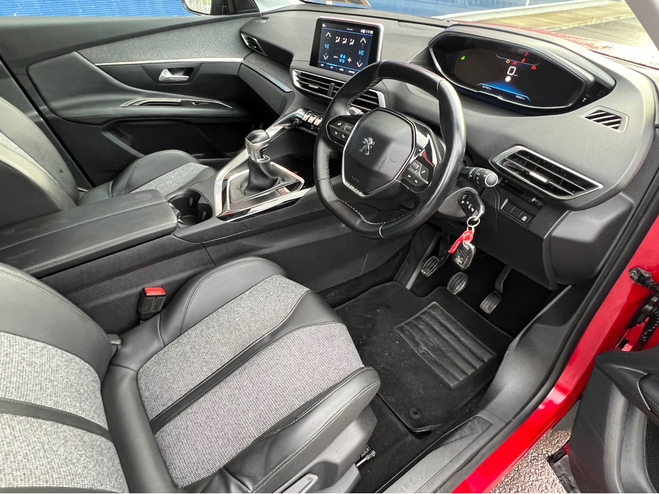 2019 Peugeot 3008 ALLURE 1.5 BLUE HDI 130 6 6.2 4DR €17,900