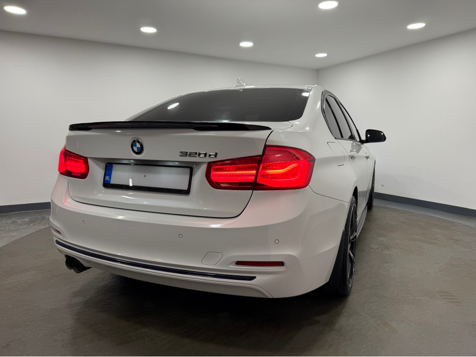 2017 BMW 3 Series SPORT 320 D €16,495