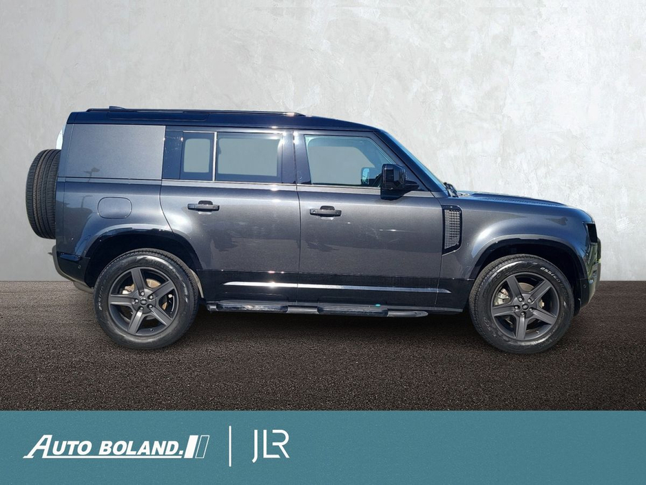 2025 Land Rover Defender - image 6