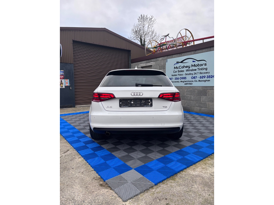 2016 Audi A3 - image 6