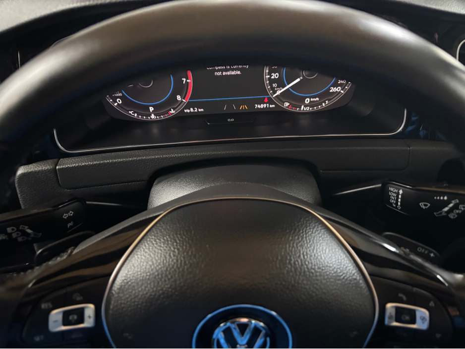 2018 Volkswagen Golf - image 11