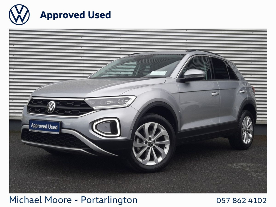 2025 Volkswagen T-Roc - image 13