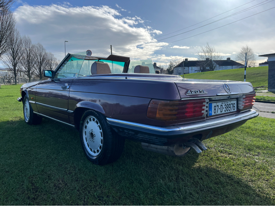 1987 Mercedes-Benz SL Class 420SL ONLINE AUCTION €8,000