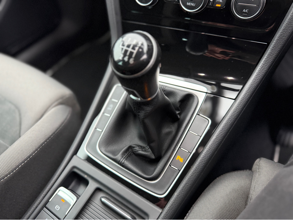 2018 Volkswagen Golf HIGHLINE 1.0L PETROL - MANUAL - 12M WARRANTY - CAR: 1622