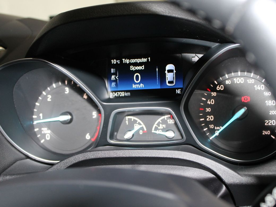 2019 Ford Kuga - image 17