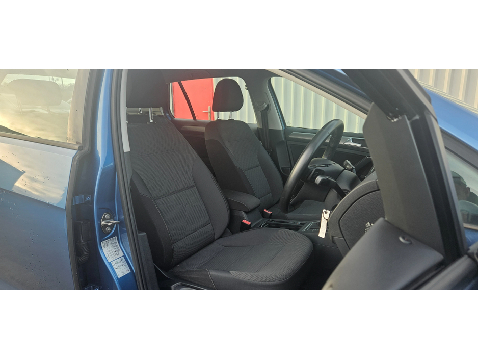 2015 Volkswagen Golf automatic 1.2 comfortline dsg low kms €10,950