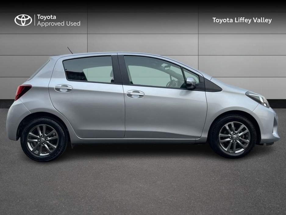 2017 Toyota Yaris YARIS 1.0 5DR LUNA €10,450