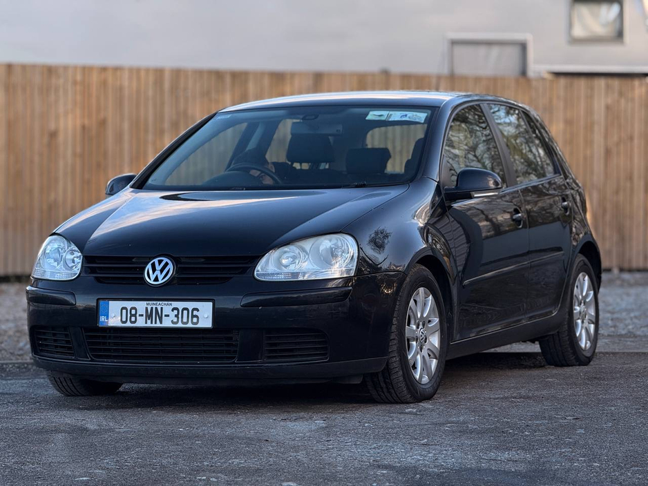 2008 Volkswagen Golf - image 3