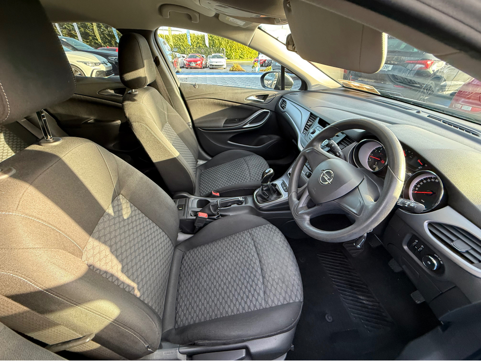 2017 Opel Astra SPORT - 1.4L PETROL - MANUAL - 12M WARRANTY - CAR: €9,950