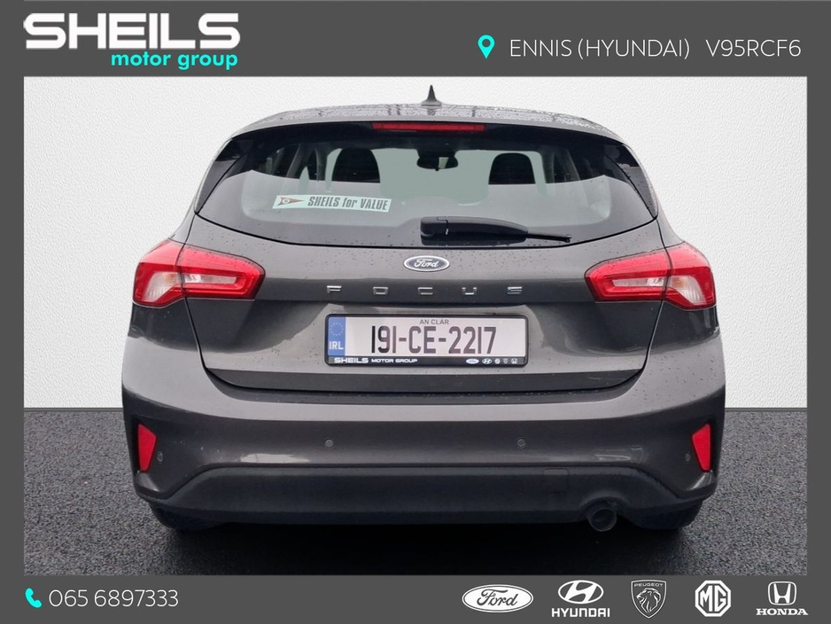 2019 Ford Focus - image 13