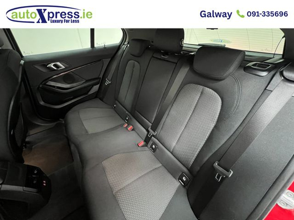 2020 BMW 1 Series - image 4