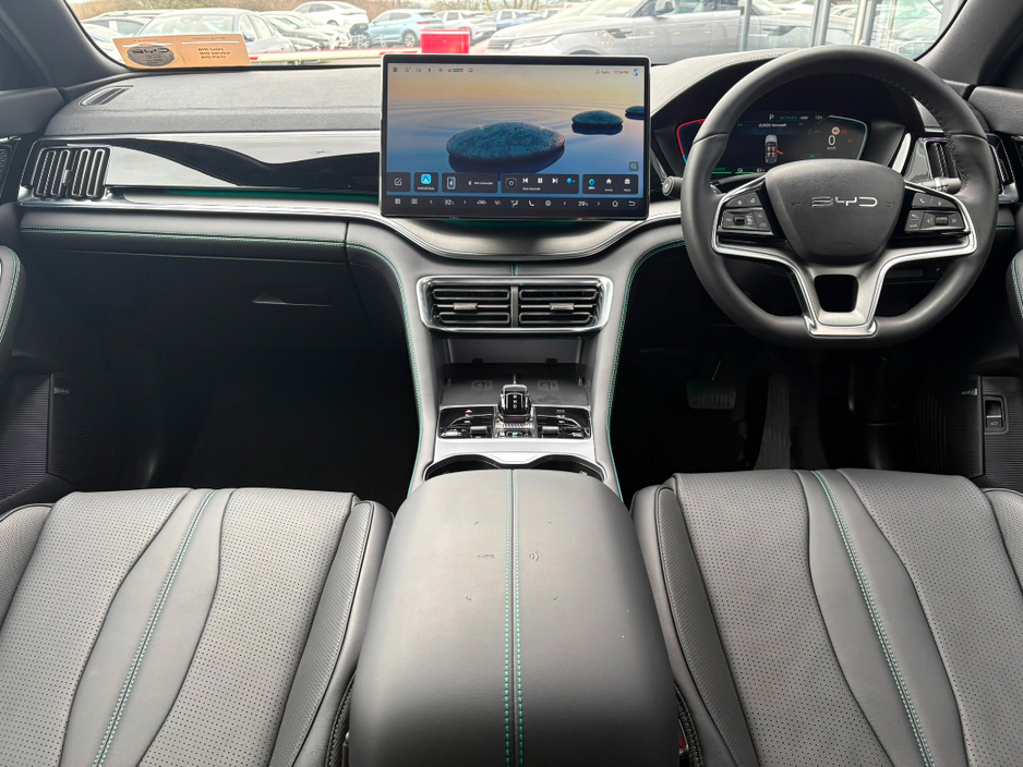 2025 BYD Seal U - image 7