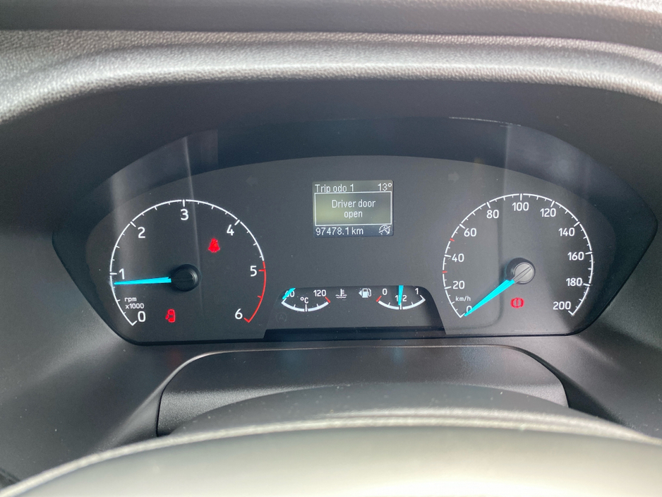 2023 Ford Transit Custom - image 10