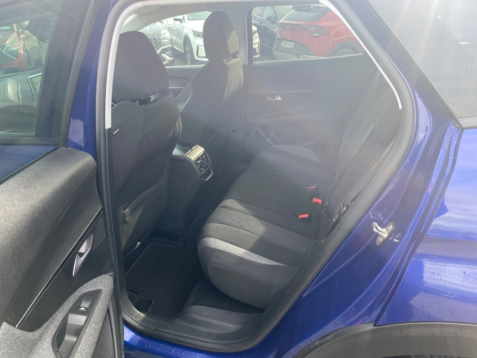 2019 Peugeot 3008 - image 15