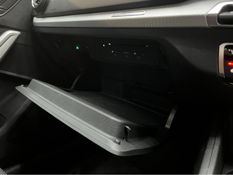 2024 Audi Q2 €36950 2024 AUDI Q2 35TDI ADVANCED 2.0 AUTOMATIC / CRUISE CONTROL / REVERSE CAMERA / HEATED SEATS / APPLE CARPLAY €36,950