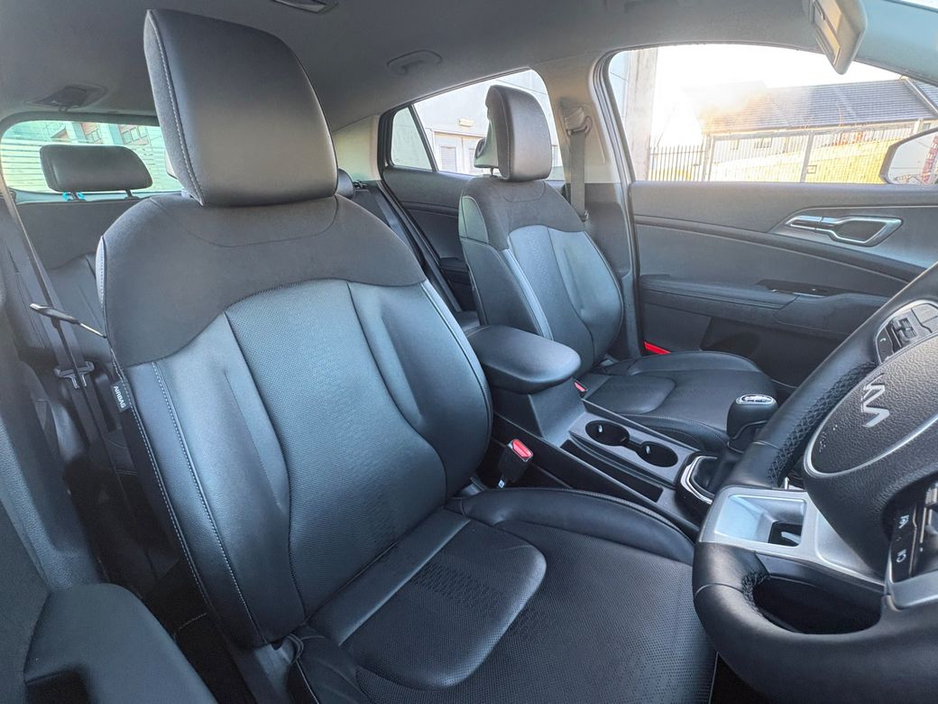 2024 Kia Sportage - image 6