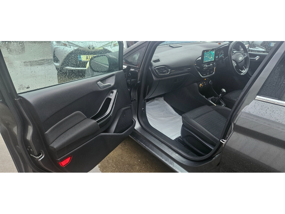 2018 Ford Fiesta ZETEC 1.1 petrol 84bhp 5dr new model €9,950