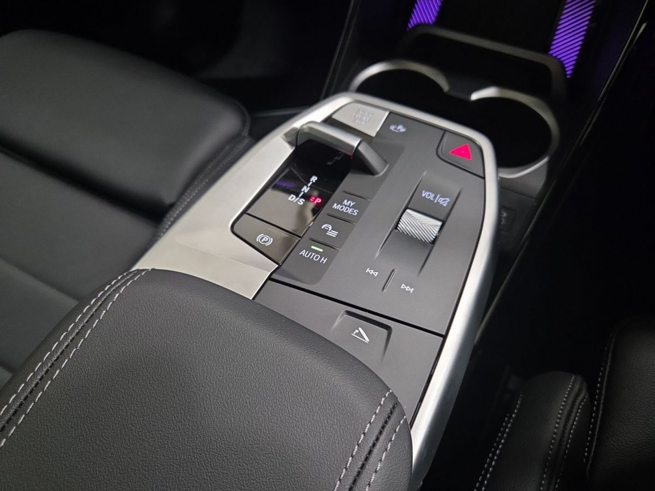 2026 BMW X1 xDrive25e M Sport