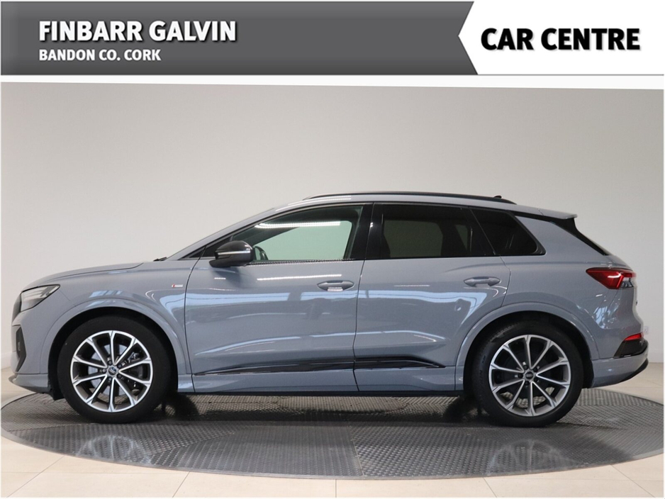 2022 Audi e-tron - image 3