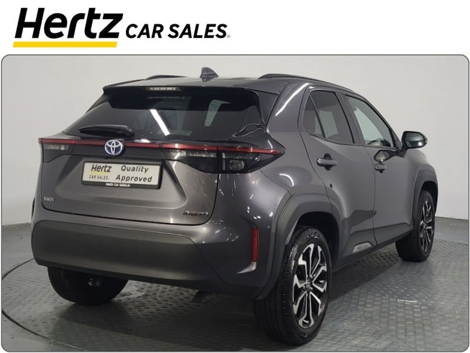 2023 Toyota Yaris Cross - image 8