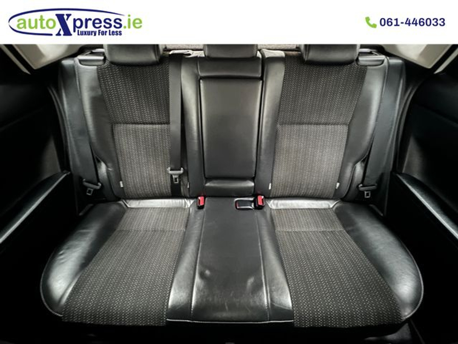 2016 Toyota Auris 1.8 Automatic, Hybrid, Reversing camera €12,895