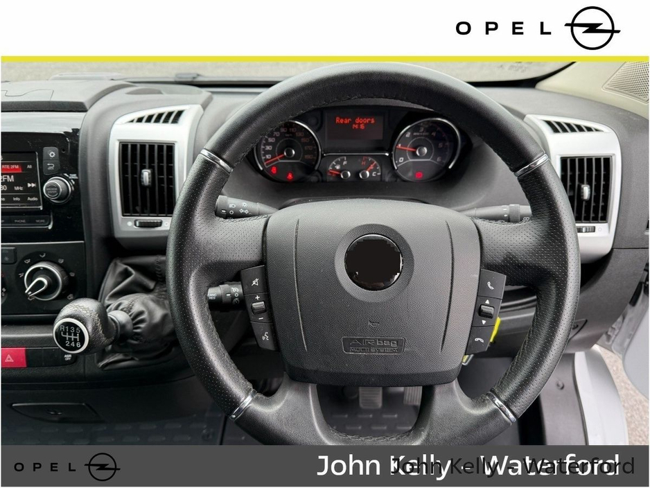 2021 Nissan NV400 L2H2