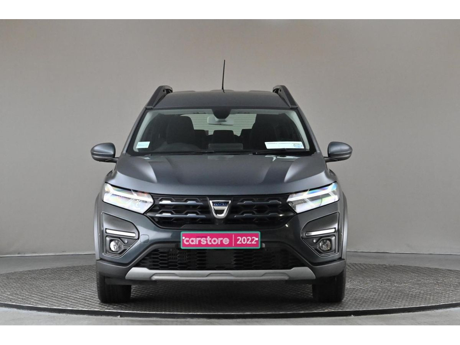 2022 Dacia Jogger - image 2