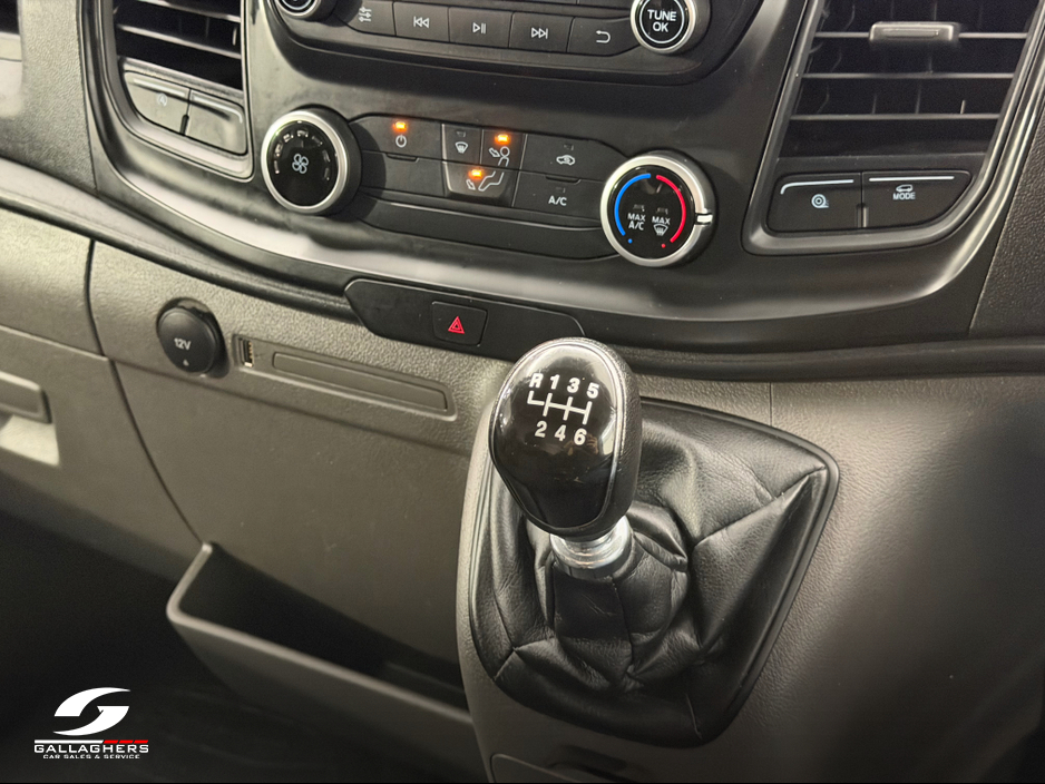 2022 Ford Transit - image 19