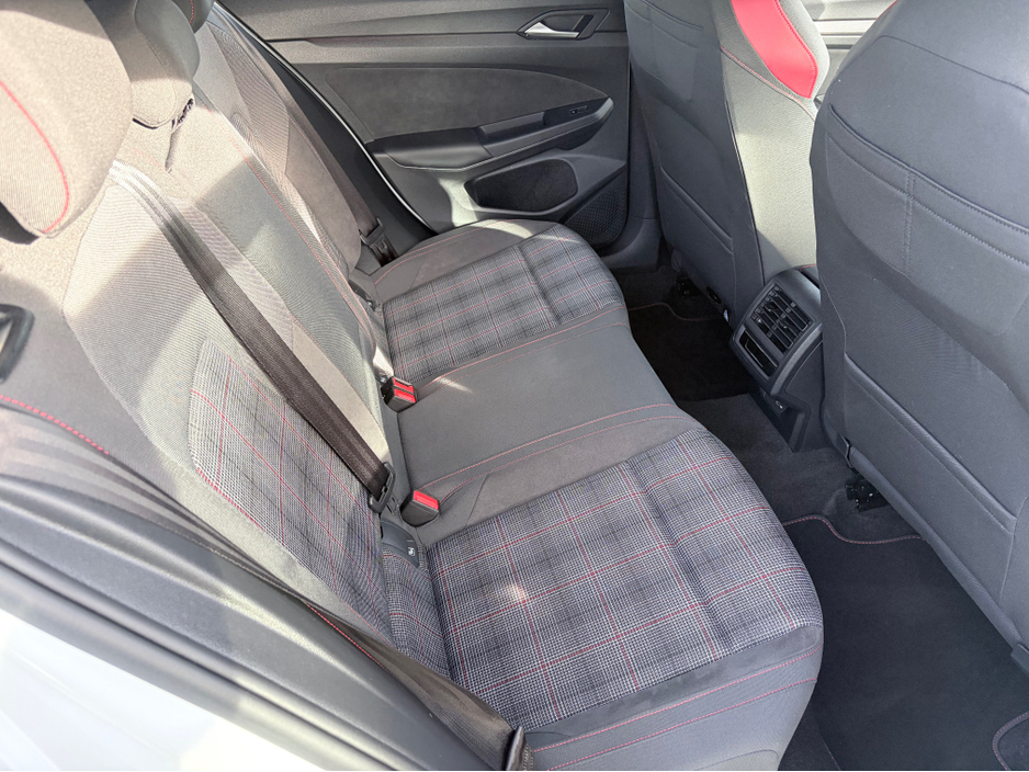 2025 Volkswagen Golf - image 19