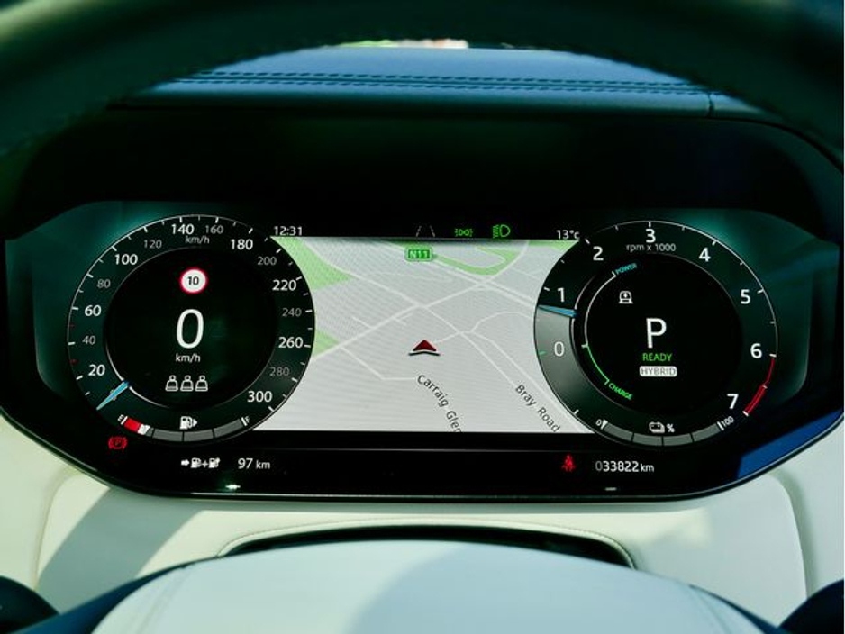 2025 Land Rover Range Rover - image 22