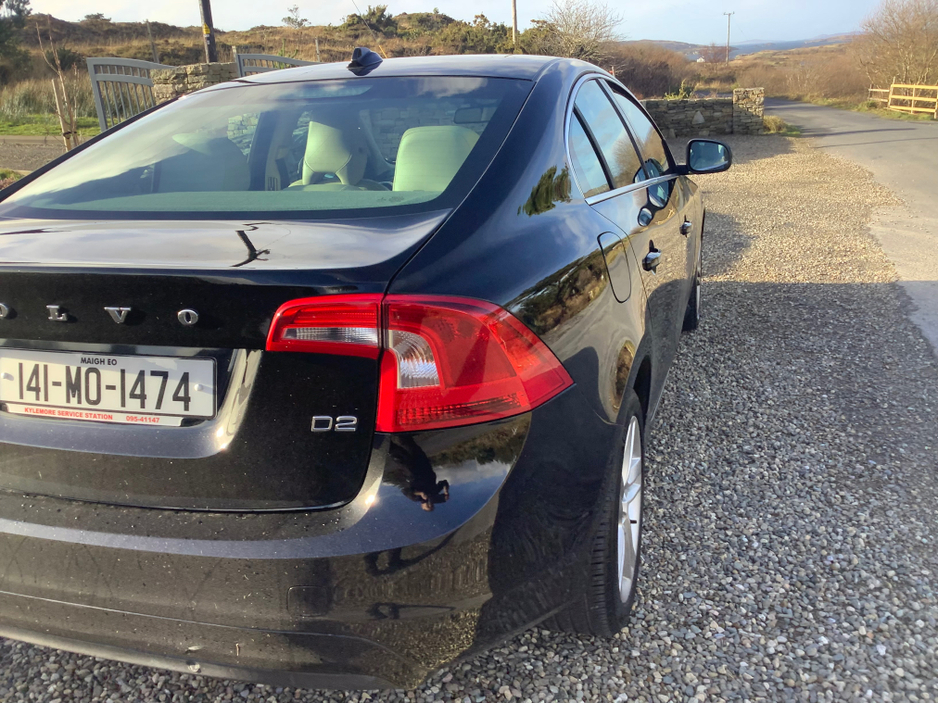2014 Volvo S60 D2 SE 4DR €5,000