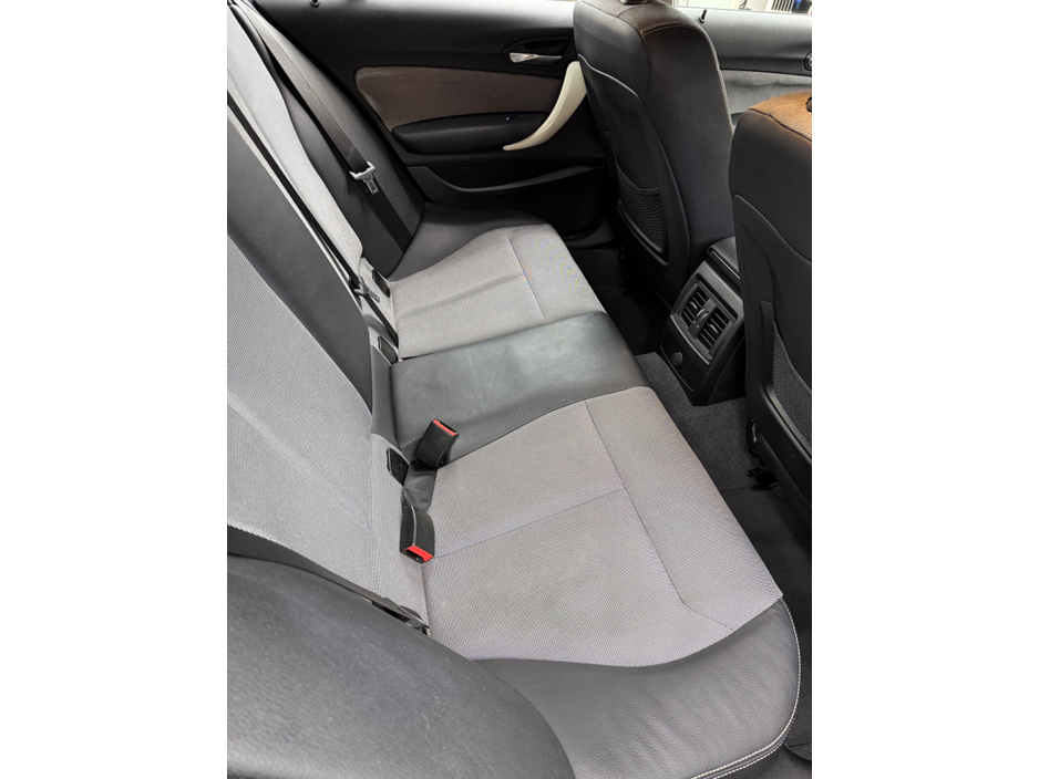 2012 BMW 1 Series - image 9