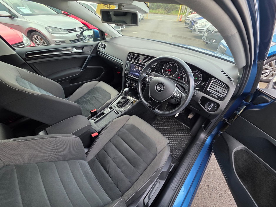 2013 Volkswagen Golf - image 10