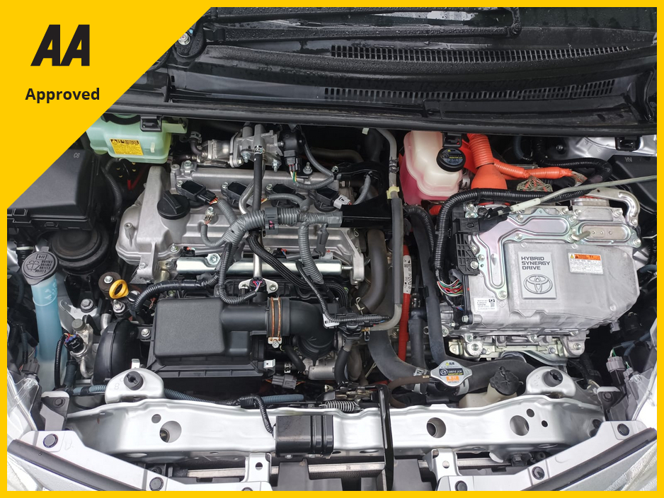 2017 Toyota Yaris 1.5 PETROL HYBRID ONLY 22,776kms COMPREHENSIVE SERVICE HISTORY (9 STAMPS) FACTORY IMMOBILISER PUSH BUTTON START MUTLIFUNCTION STEERING WHEEL AUTO HEADLIGHTS REVERSE CAMERA ANDROID AUTO & APPLE CARPLAY €14,950