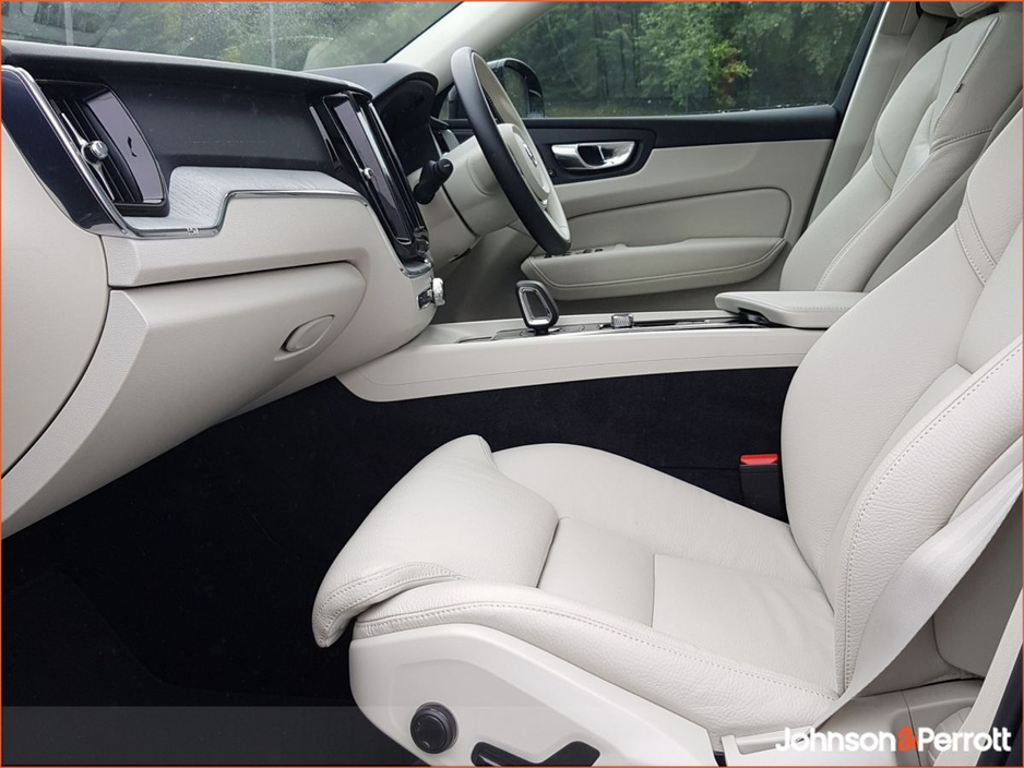 2025 Volvo XC60 T6 350 bhp AWD PHEV Plus Bright (Three Year Volvo Selekt Warranty + Two Year Volvo Service Plan) €67,900