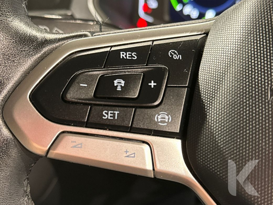 2022 Volkswagen Tiguan HYBRID AUTOMATIC 1.4L TSI PHEV - PARKING SENSORS - CRUISE CONTROL - A/C HEATING CONTROLS €29,950