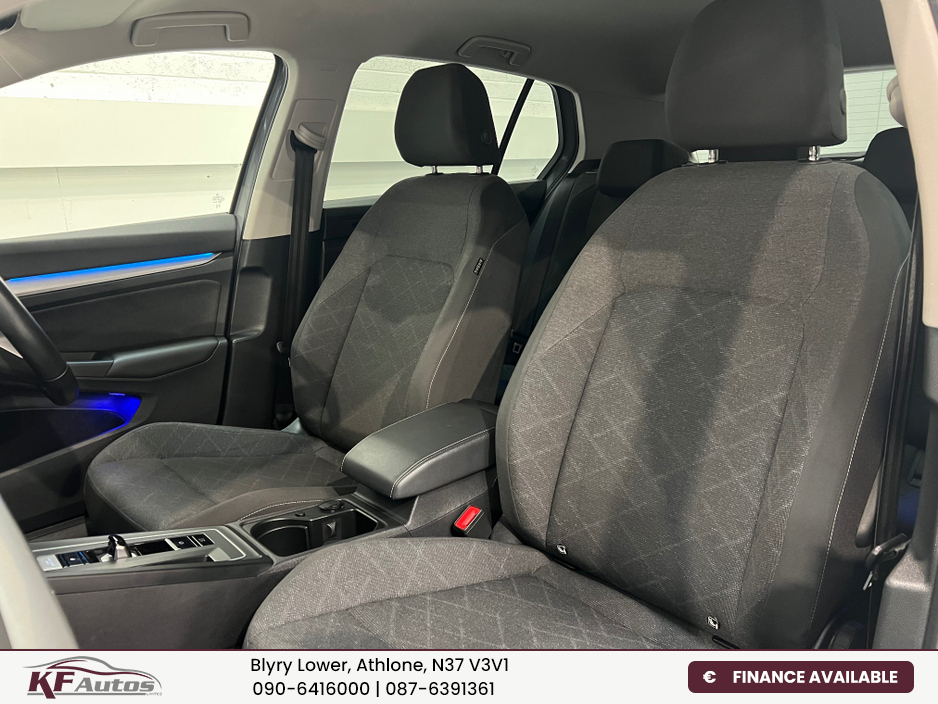 2023 Volkswagen Golf Life 2.0TDI 115bhp 5dr Auto - 232 Reg €29,995