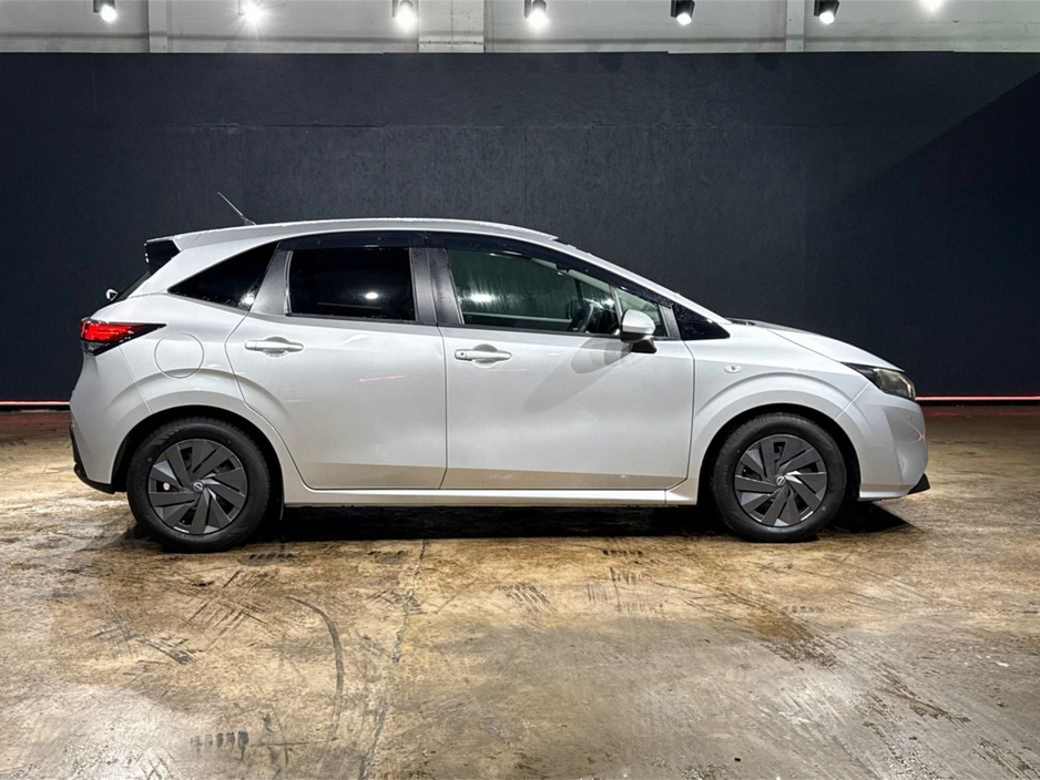 2022 Nissan Note NEW MODEL - HYBRID AUTOMATIC 1.2L E-POWER - PARKING SENSORS - A/C HEATING CONTROLS €17,450