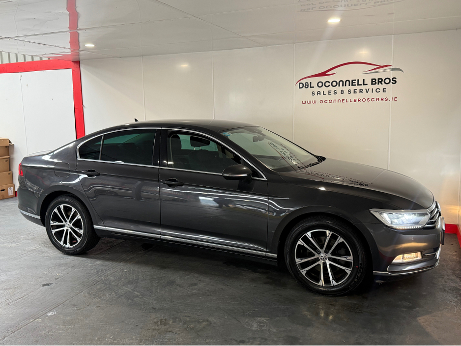 2019 Volkswagen Passat - image 16