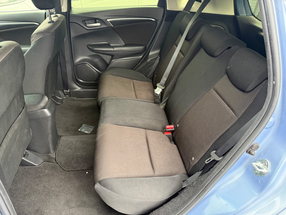 2017 Honda Fit - image 23