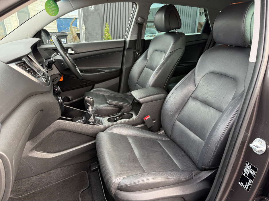 2016 Hyundai Tucson - image 6