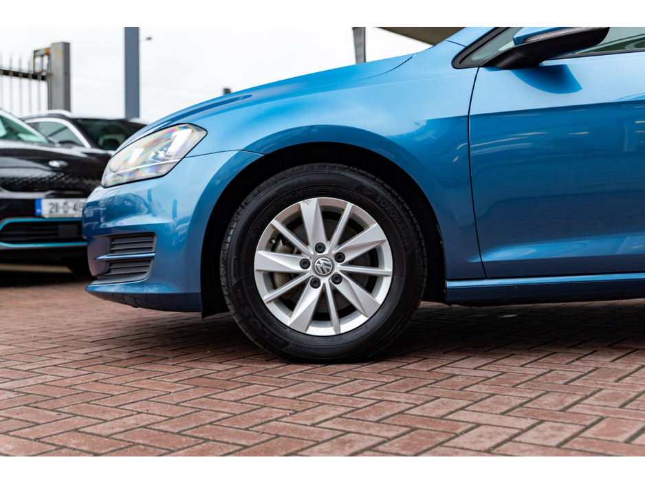 2016 Volkswagen Golf - image 20