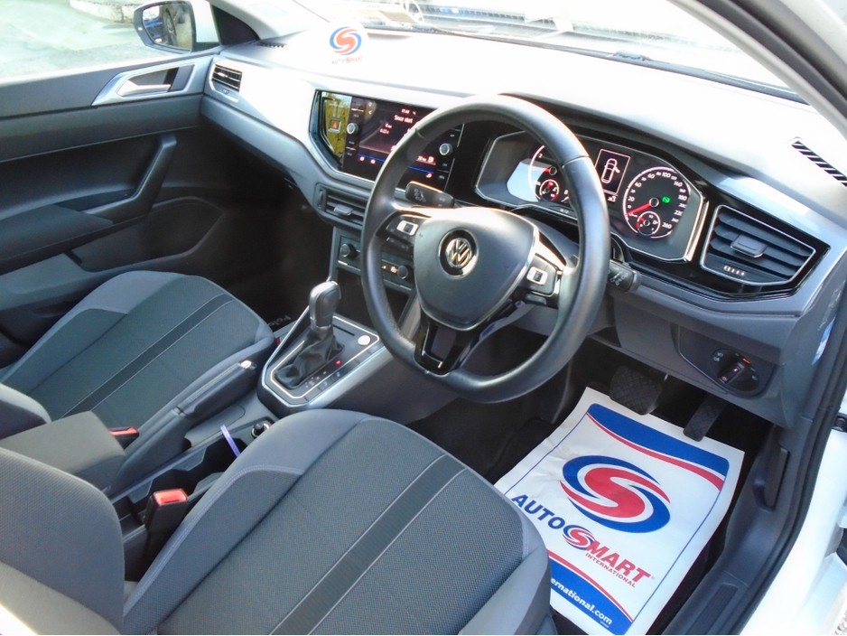 2018 Volkswagen Polo - image 18