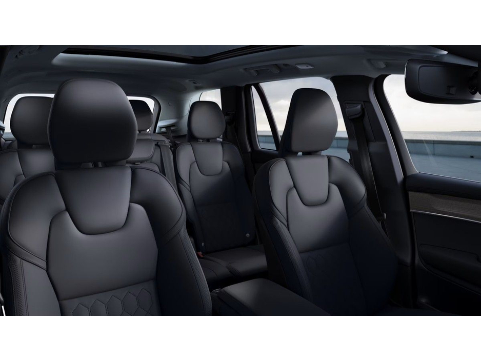 2026 Volvo XC90 - image 14
