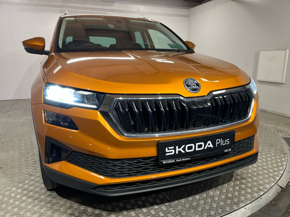 2023 Skoda Karoq Ambition 1.0TSI 110BHP - Parking Sensors - Climate Control - Cruise Control - Auto Lights/Wipers - Apple CarPlay/Android Auto €29,950