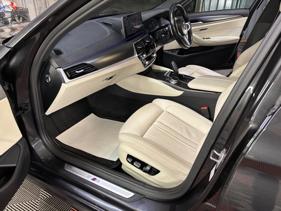 2022 BMW 5 Series 530d xDrive M Sport (MHT) €47,950