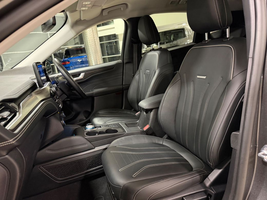 2023 Ford Kuga VIGNALE HYBRID=HUGE SPEC//ONLY 24000 KMS//1 OWNER=FULL SERVICE HISTORY=TAILORED FINANCE PACKAGES AVAILABLE=TRADE IN'S WELCOME €31,995